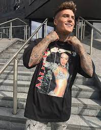 Choose from thousands of aaliyah shirt designs for men, women, and children which have been created by our community of independent artists and iconic brands. Asos Design Aaliyah Schwarzes Oversize T Shirt Mit Print Asos