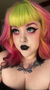 Men don't like tattoos and piercings