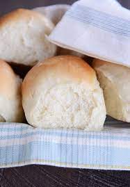 We tried it, we wanted to share our experience and the results. Super Easy French Bread Rolls Perfect For Beginners Mel S Kitchen Cafe