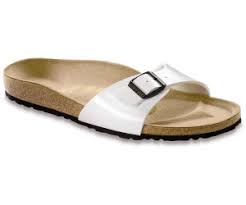 The birkenstock madrid has a slimmer design to the arizona sandal and features just one buckle at the front of the shoe. Birkenstock Madrid Birko Flor Lack White Ab 32 99 August 2021 Preise Preisvergleich Bei Idealo De