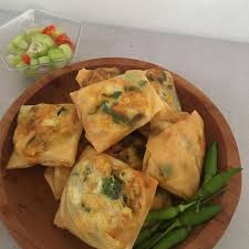 Anda bisa menikmati berbagai menu udang ini bersama keluarga, tapi pastikan tidak ada anggota keluarga anda yang alergi udang ya! 5 Resep Olahan Kulit Lumpia Yang Lezat Cocok Untuk Camilan Di Akhir Pekan Halaman 2 Merdeka Com
