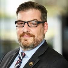 Jesse Dent's Instagram, Twitter & Facebook