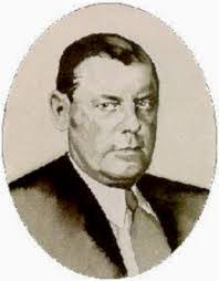 Annie Abercrombie's Instagram, Twitter & Facebook