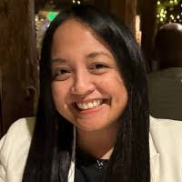 Lisa Mcpeek's Instagram, Twitter & Facebook