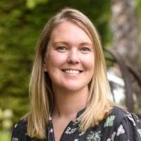 100+ "Vicki House" profiles