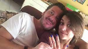 Lutto a uomini e donne. Kpay6tpzoggy7m