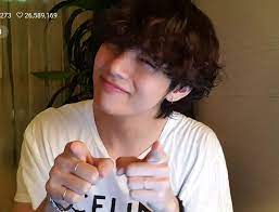 Live broadcasting app, vlive www.vlive.tv. Taehyung Archive On Twitter Taehyung Smile Taehyung Kim Taehyung