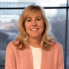 Denise Richter's Instagram, Twitter & Facebook