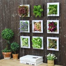 También disponemos de representaciones de plantas como cactus para poner un toque divertido a ese lugar algo vacío de tu hogar. Animate A La Decoracion De Interiores Con Plantas