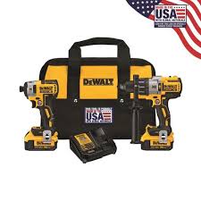 Runs off the 20v max* dewalt battery platform. Dewalt Xr 2 Tool 20 Volt Max Brushless Power Tool Combo Kit With Soft Case Charger Included And 2 Batteries Included In The Power Tool Combo Kits Department At Lowes Com