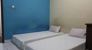 Rumah sakit ini memberikan pelayanan di bidang kesehatan yang didukung oleh layanan dokter spesialis dan sub spesialis, serta ditunjang dengan fasilitas medis yang. Oyo 3260 Rooftop Residence Near Rumah Sakit Santo Borromeus Sekeloa Bandung Agoda Com