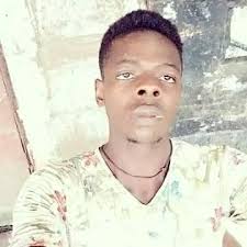 Poulet pantalones 237 added a new...