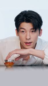 @kuanghanhsu, Our Sulwhasoo global ambassador Kuang Han Hsu was invited by  beauty scientists to explore the ingredients in the Concentrated Ginseng  Rejuvenating Series., Watch