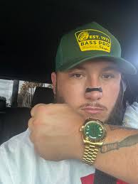 Drop your cash apps, how much does a (Half) tank of gas cost, filling  people's gas up all day today, god has been so good, yesterday we gave away  $7,000.