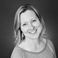 Brooke Hammett's Instagram, Twitter & Facebook