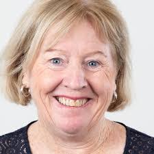 Karen Maclaren's Instagram, Twitter & Facebook