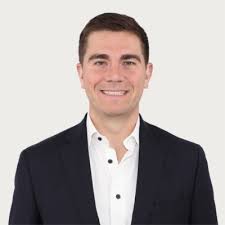 I am thrilled to announce that I will be joining the JLL Capital Markets  team as a Debt and Equity Placement Intern for this upcoming summer in  Indianapolis.