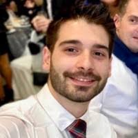 Alex Gili's Instagram, Twitter & Facebook