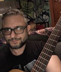 Dan Victor's Instagram, Twitter & Facebook