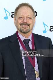 94 photos et images haute résolution de Jerry Goldstein