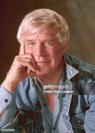 1,006 George Peppard Photos & High Res Pictures
