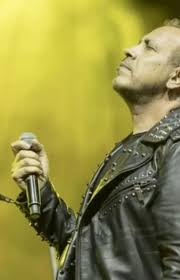 Karma Ama En Cok Sezen Panosundaki Pin