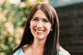 Elizabeth Everett: The Radical Act of Writing Romance