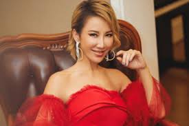Pop diva Coco Lee, who has been battling depression, dies at age 48, Latest  Music News - The New Paper