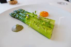 Green Asparagus With Sumac Mango With Saffron Asparagus Food Food Art