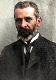 Reginald Bartlett's Instagram, Twitter & Facebook