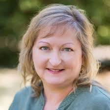 Amanda Henigan's Instagram, Twitter & Facebook