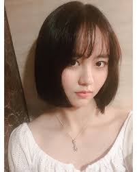 Simple but still attractive, short haircut following korean style is becoming more and more popular. 10 Flattering Short Hairstyles On Korean Celebrities