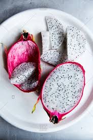 Aug 06, 2020 · how to open dragon fruit cutting the dragonfruit peeling the skin off White Dragon Fruit Stock Photos Offset