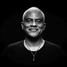 Stream Roberto Q. Ingram