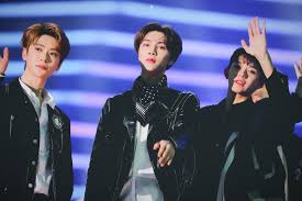 Penggemar menganggap kulit jaehyun lembut seperti buah persik. Johnny Jaehyun Lucas Nctu Nct127 Nct Lucas Taeyong Winwin