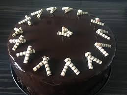 Schokomousse Torte Mit Mirror Glaze Von Kizi85 Chefkoch Schokomousse Torte Schokomousse Torten