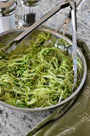 What to do with zucchini spaghetti. Zucchini Noodles A Super Easy Alternative To Pasta