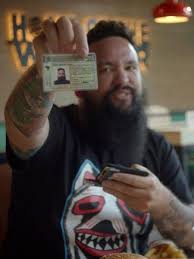 Campanha do burger king usa bom humor para falar da economia a partir das novidades promocionais. Campanha Do Burger King Usa Paulos Guedes Para Falar De Promocao 18 01 2021 Uol Economia