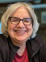 Danna Long's Instagram, Twitter & Facebook