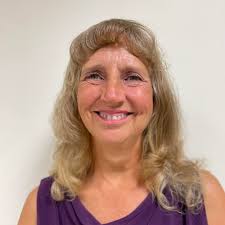 Renee Dixon's Instagram, Twitter & Facebook