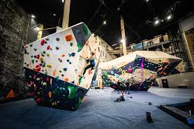 Stort tilbud på opplevelser til deg som aldri har klatret før. Hoyt Lavt Odderoya Climbing Center In Kristiansand Family Activities Kristiansand S Norway