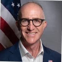 Daniel Jarnagin's Instagram, Twitter & Facebook