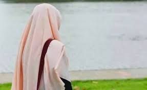 Foto hotman paris bareng cewek cantik sudah jadi terbiasa dilihat di media sosial. Gambar Wanita Berjilbab Dari Belakang Ar Production