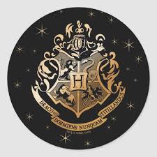 Hogwarts Glistening Golden Crest Classic Round Sticker Zazzle Com Harry Potter Stickers Round Stickers Hogwarts Crest