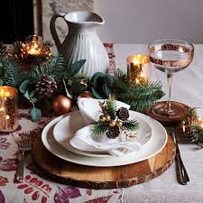 Set a stunning and elegant table for christmas dinners. How To Dress Your Christmas Dinner Table All Things Christmas Christmas Co Uk