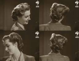 1940s Hairstyle American Wartime Hairdos 1944 Glamour Daze 1940s Hairstyles Vintage Hairstyles Retro Hairstyles
