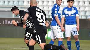 La stagione nella massima serie ha portato dei problemi. Il Brescia Sprofonda E Cellino E Tentato Dal Solito Ribaltone Bresciaoggi