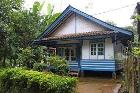 Orang sunda mempunyai beberapa jenis rumah adat dan pada umumnya, rumah adat sunda berstruktur rumah panggung yang tidak terlalu tinggi. Mengenal Jenis Dan Karakteristik Rumah Adat Jawa Barat Yang Melegenda Rumah123 Com