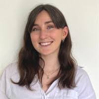 Laura Gobin's Instagram, Twitter & Facebook