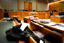 Geraint thomas is one of several riders involved in crashes as tim merlier wins a dramatic stage three of the tour de france. Charleville Mezieres Le Carolomacerien A Ete Condamne A 16 Mois De Prison Pour Des Gifles Et